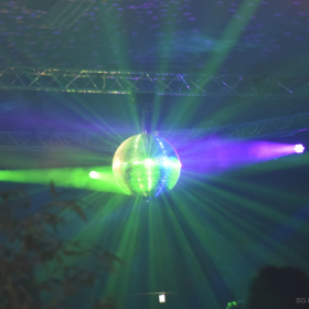 ue30-2024-1037